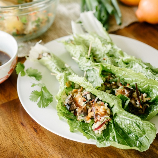 minneola-and-brown-rice-lettuce-wraps