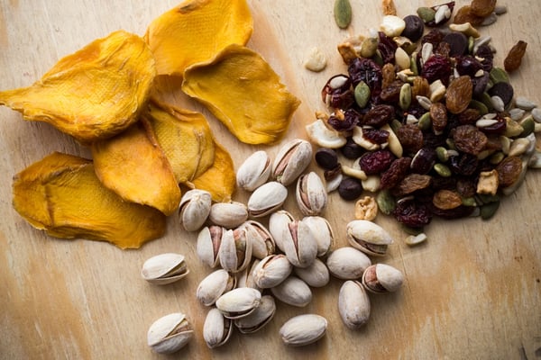 dried_fruit_nuts1_1080px