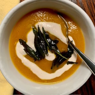 Vegan-Creamy-Curried-Pumpkin-Soup