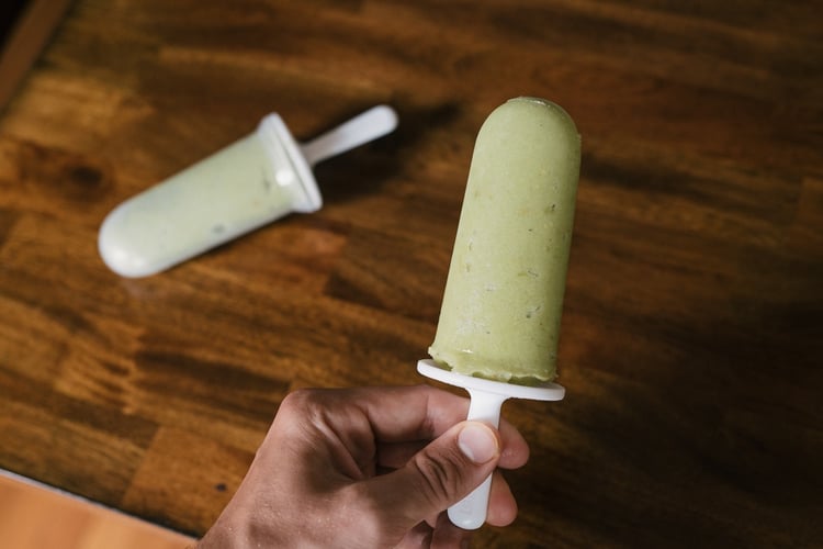 avocado_pear_pops_2_serve2_1080px.jpg