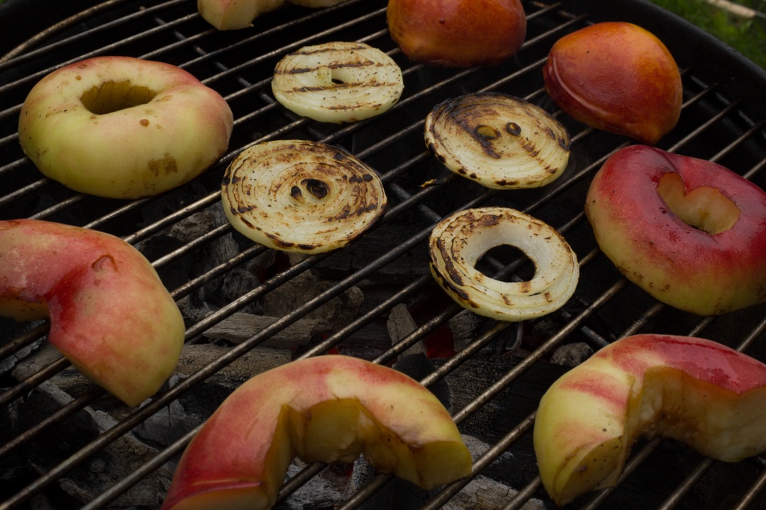 Boston Organics - Grilled Peaches and Onions