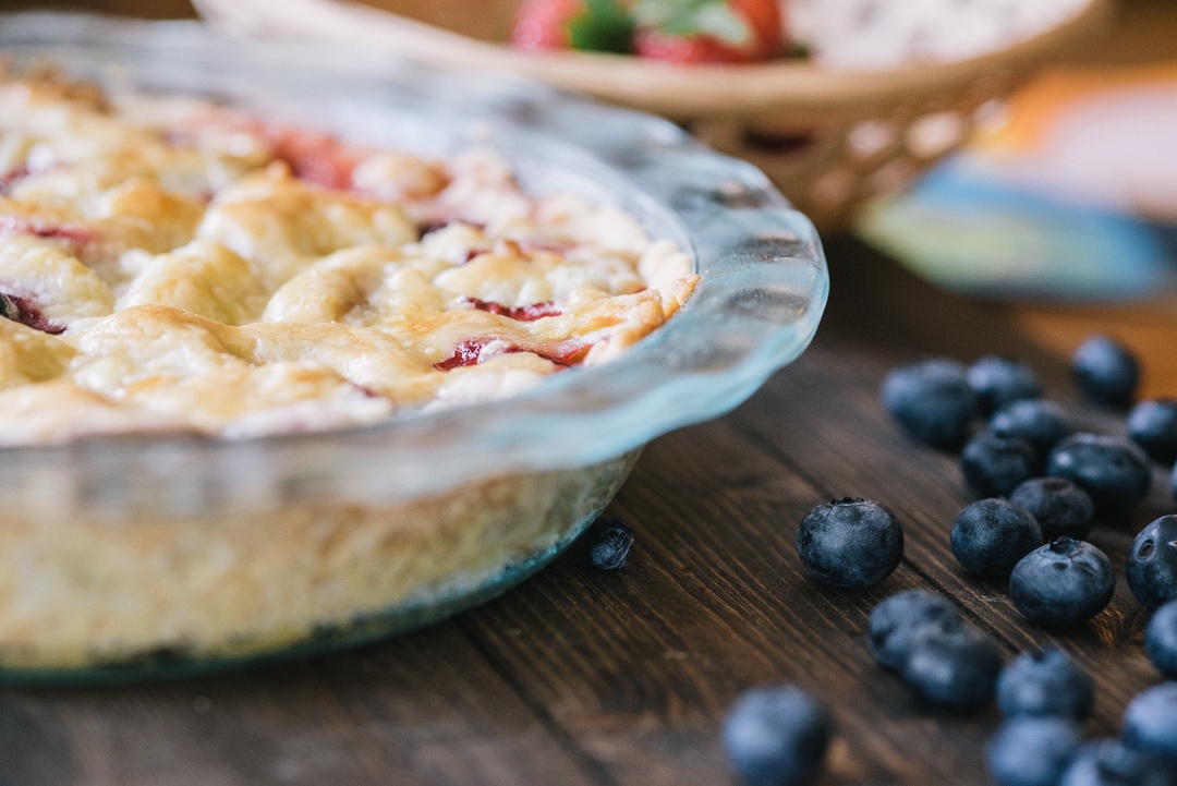 Boston Organics - Strawberry and Blueberry Pie