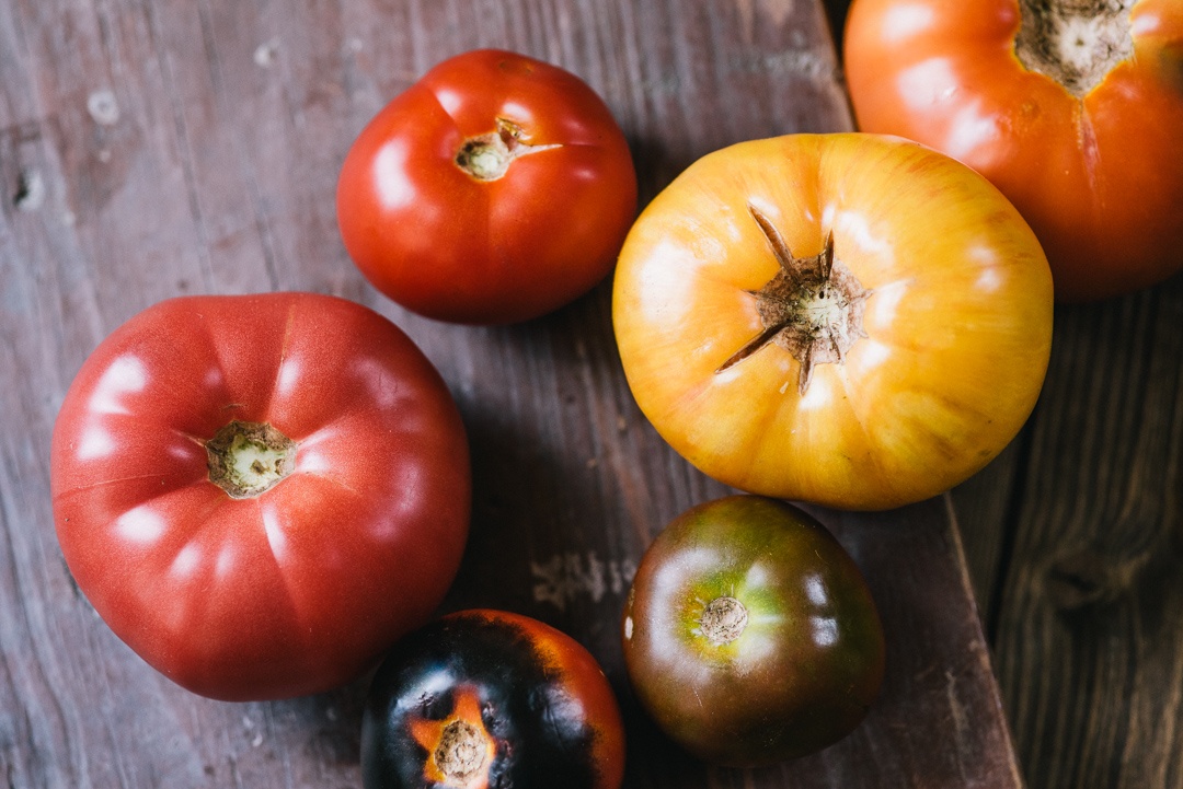 Boston Organics - Heirloom Tomatoes Boston Organics - Heirloom Tomatoes