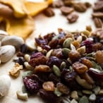 dried_fruit_nuts2_1080px-1024x683-1