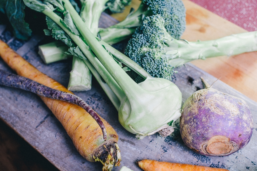 kohlrabi_turnip_broccoli_carrot_group4_1080px.jpg